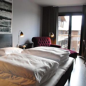 Zimmer mit zwei Einzelbetten